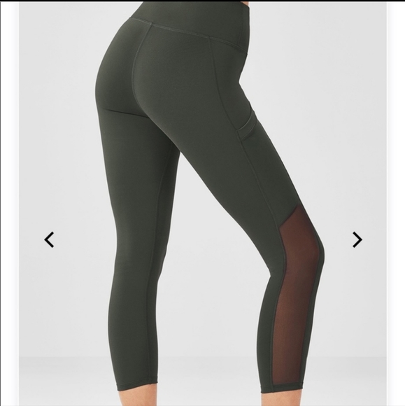 Fabletics Mila High-Waisted Pocket Capri Leggings - Picture 3 of 9